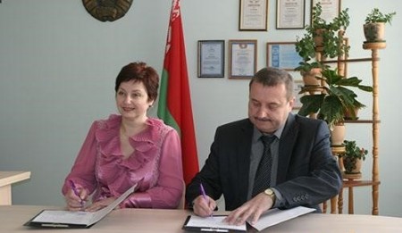 ПОДПИСАНИЕ СОГЛАШЕНИЯ О СОТРУДНИЧЕСТВЕ МЕЖДУ УЧРЕЖДЕНИЯМИ ОБРАЗОВАНИЯ