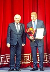 Накануне Дня учителя лучших педагогов чествовали в Советском районе