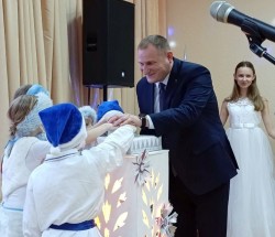Фейерверк добра, улыбок и надежд!